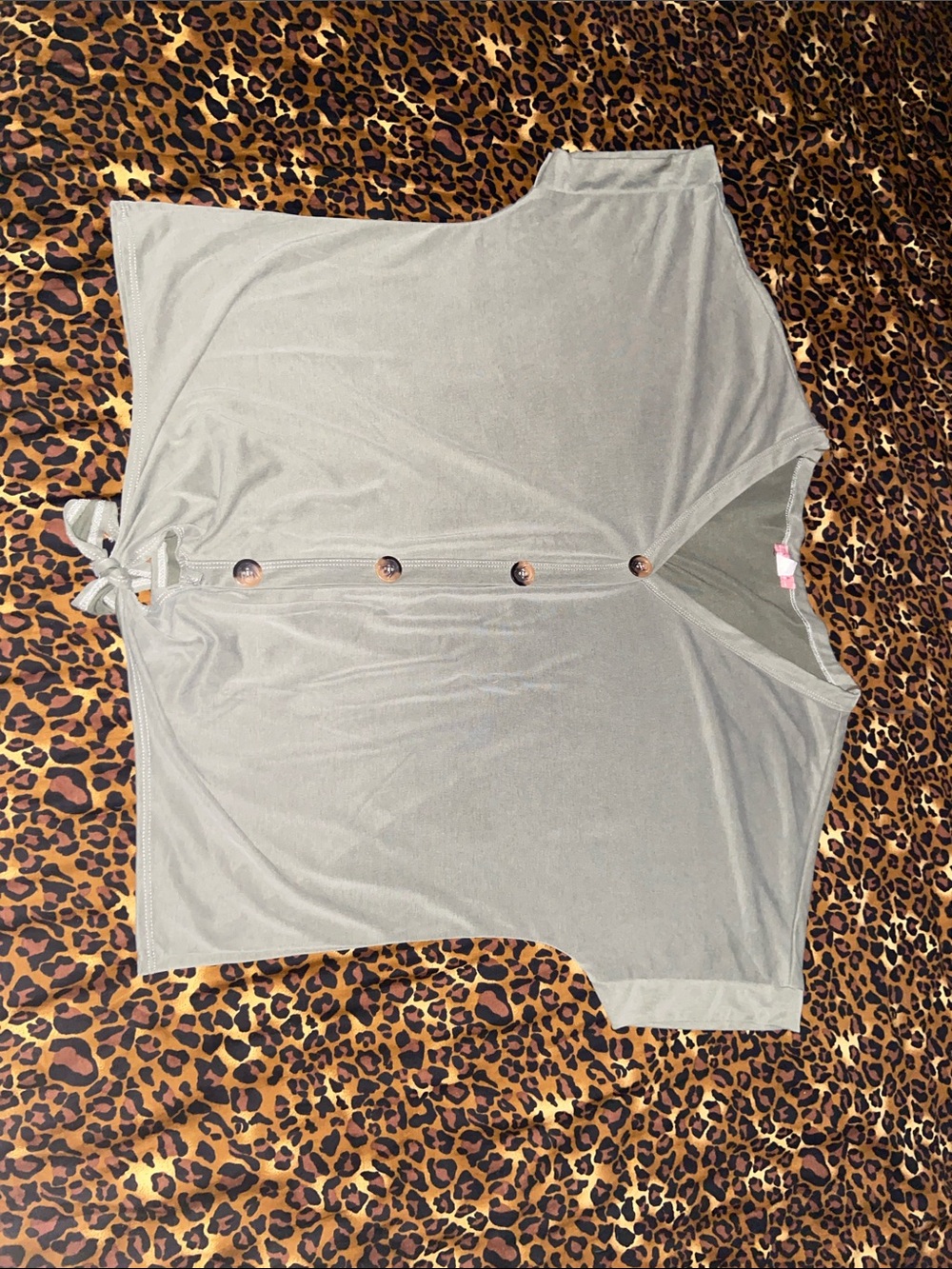 Ragdoll Olive Button-Front Tie Hem Top